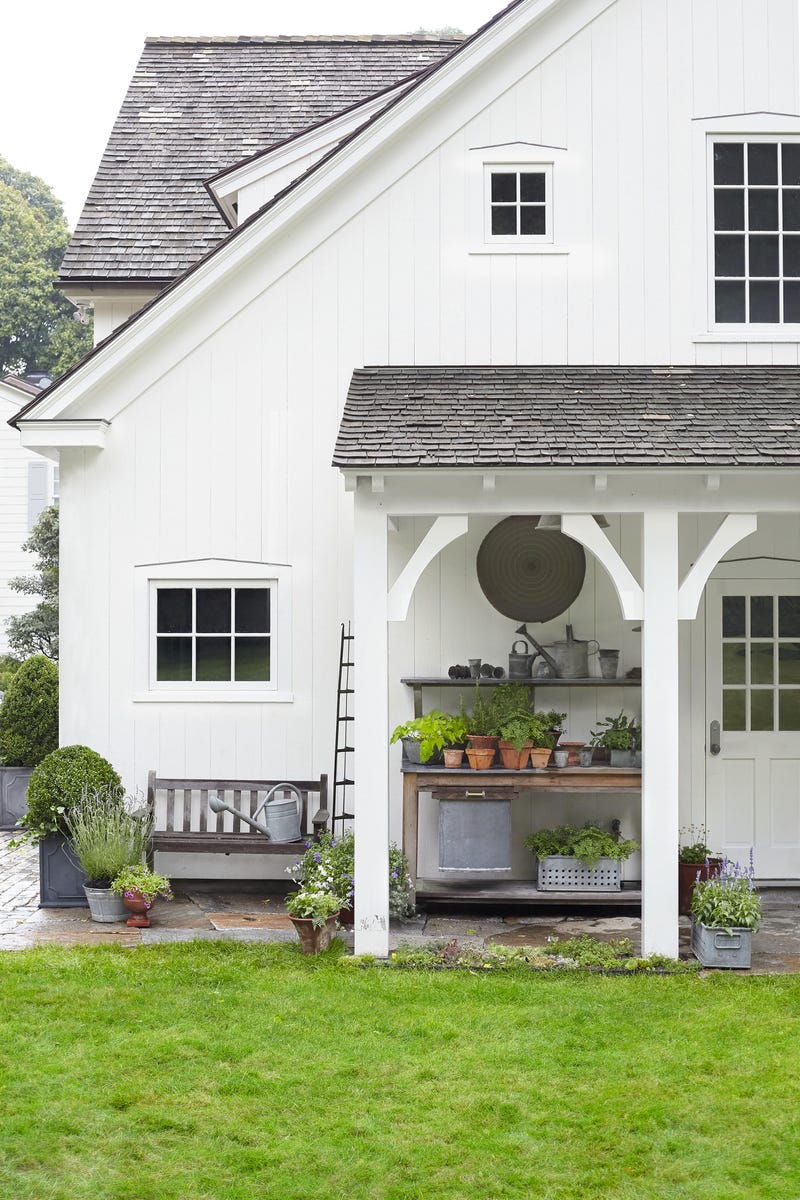 whealon-connecticut-back-exterior.jpg