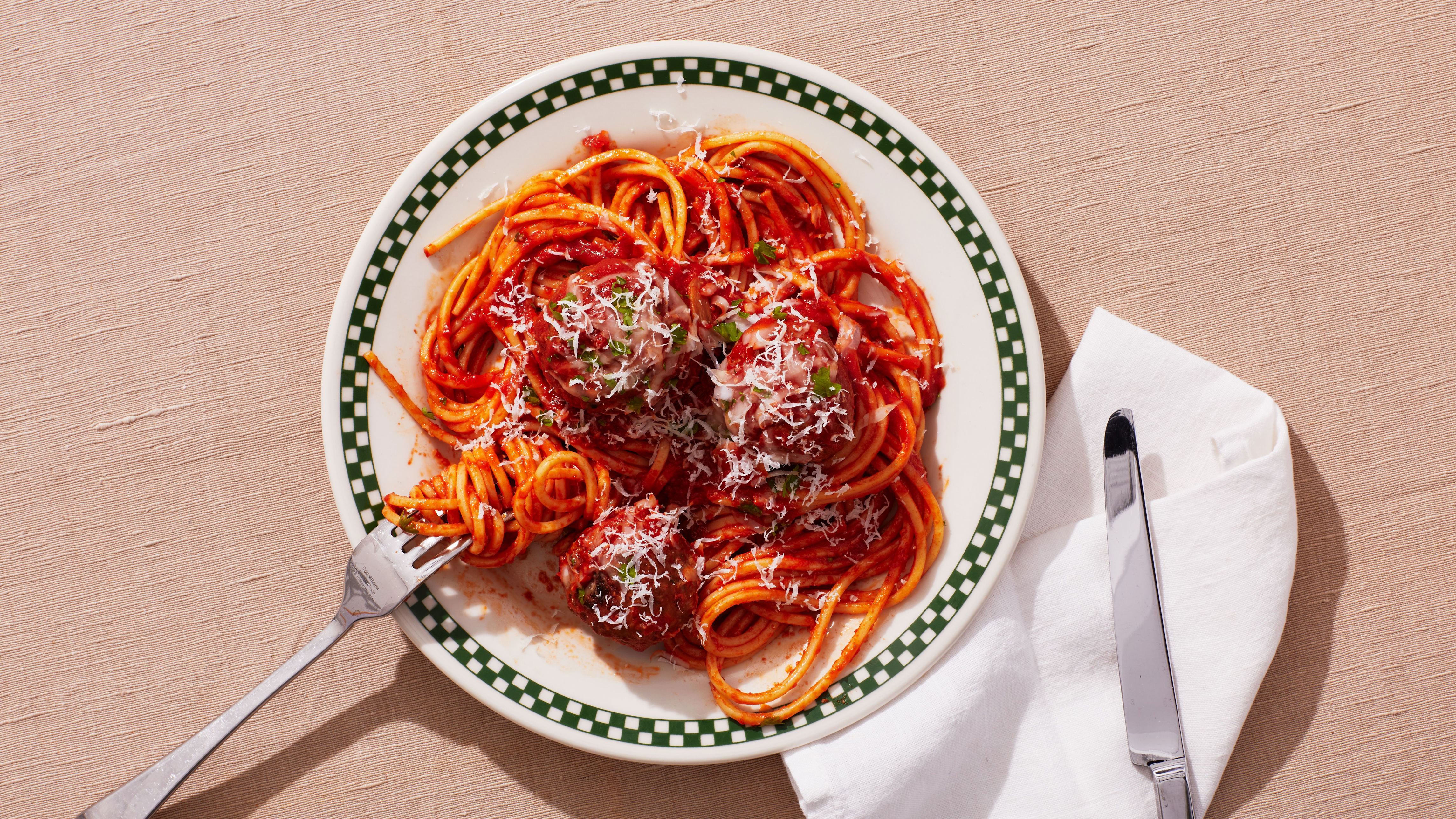 What’s a Spaghett? The 3-Ingredient Beer Cocktail You’ll Make All Summer