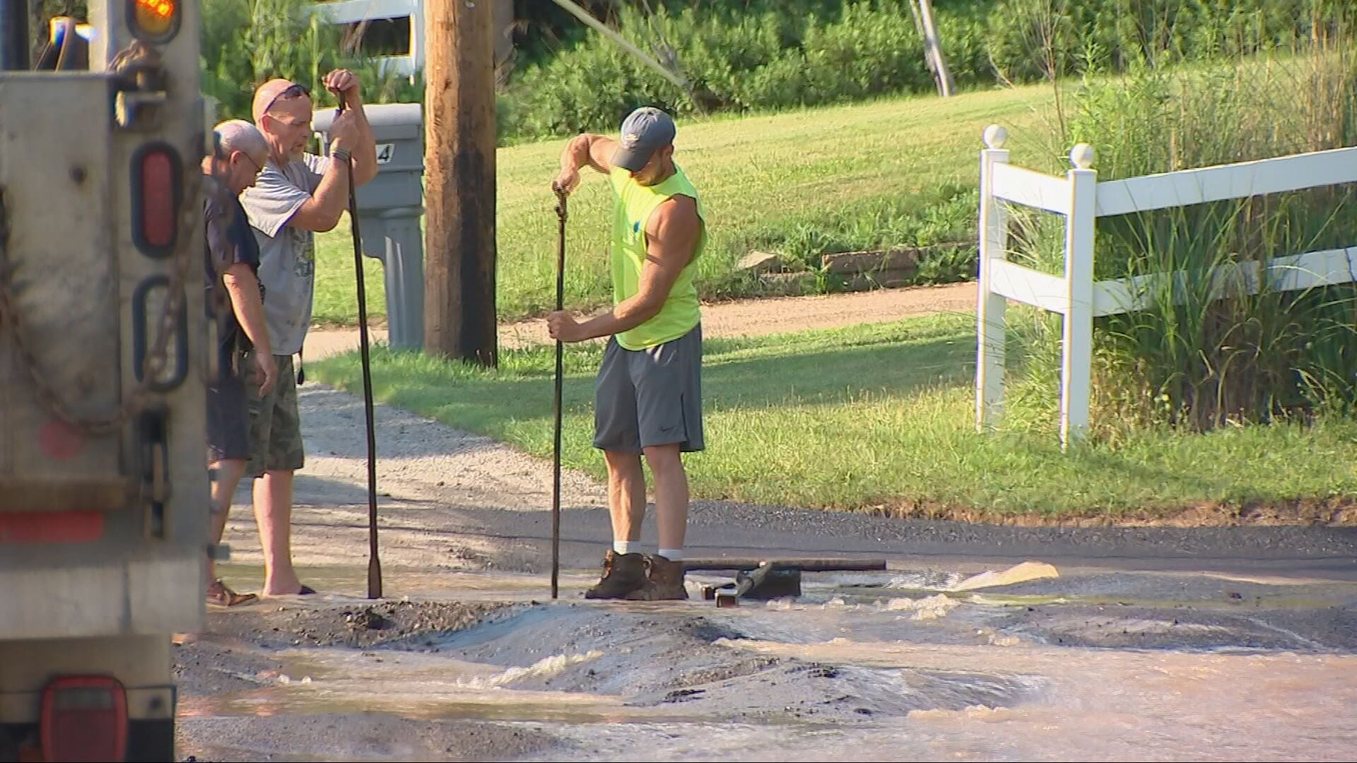 Water main break leaves Shaler Township road flooded