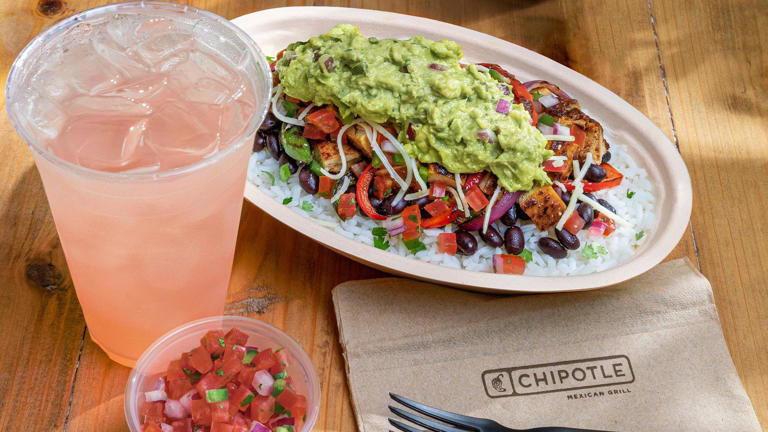 US Mexican food chain Chipotle to open first restaurant in Mexico