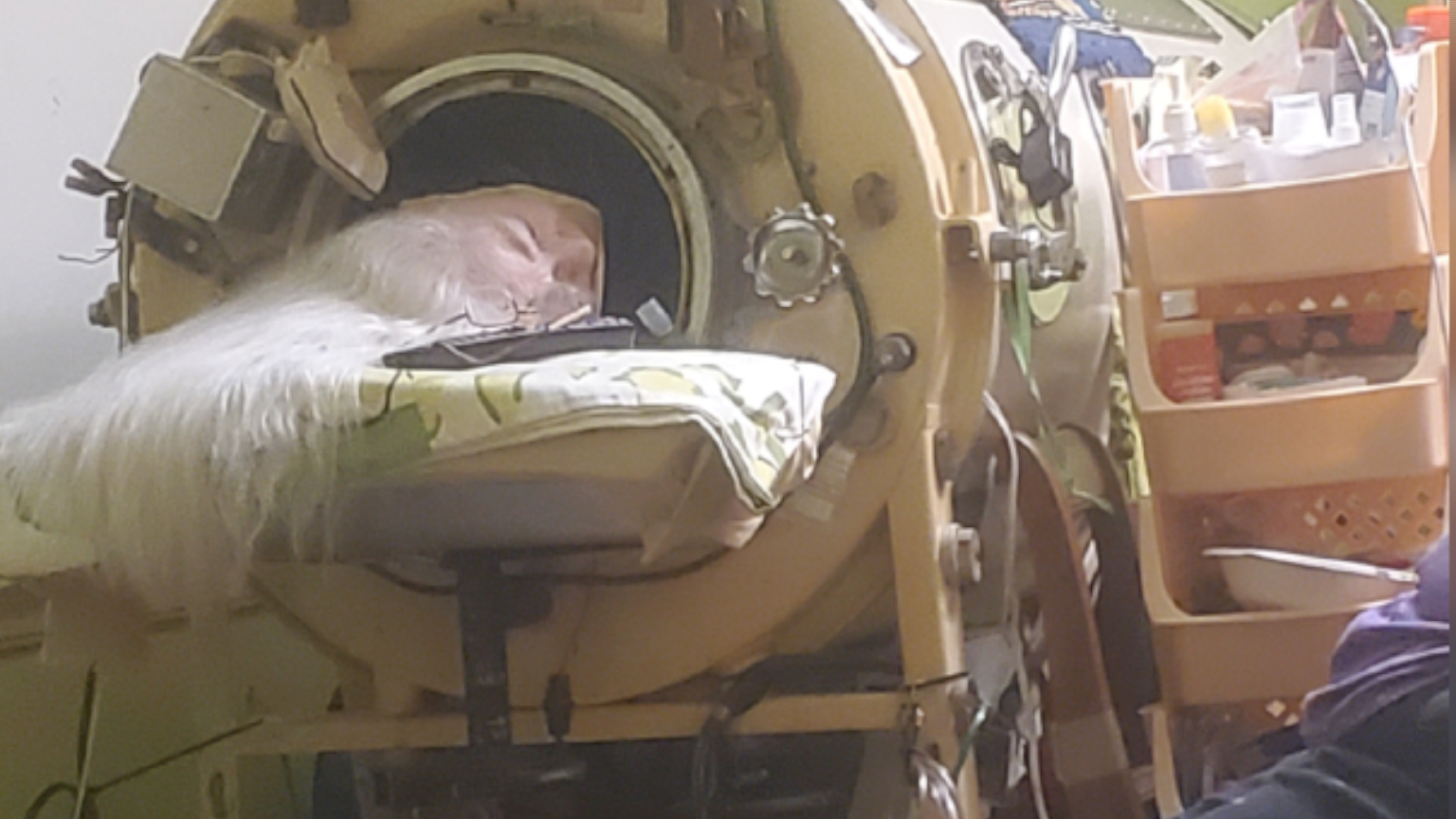 Martha Lillard's sister said her sister had limited photos in the iron lung as she did not like being photographed in her bed