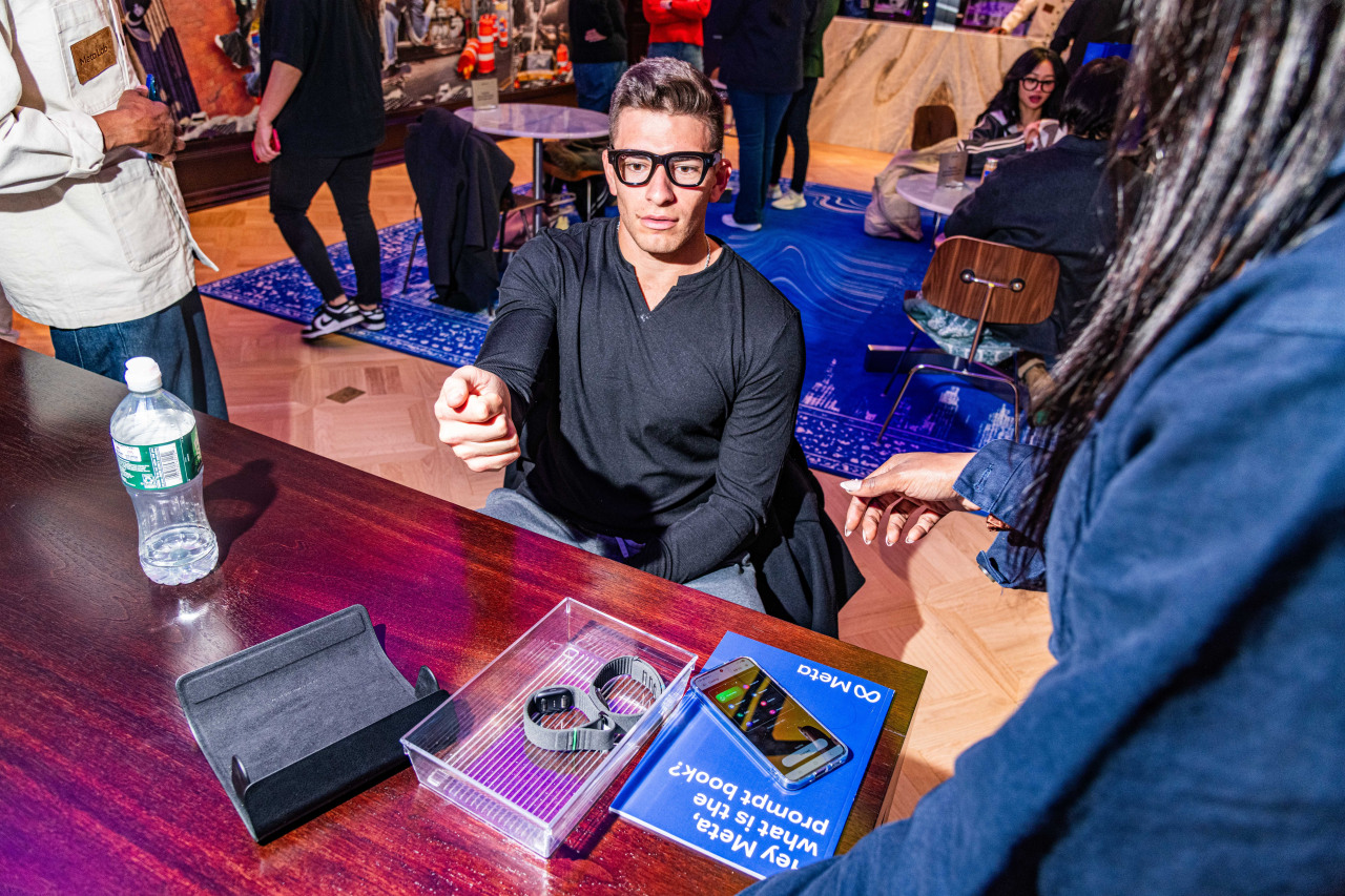 Meta Is Flooding the Market With Smartglasses. Privacy Advocates Are Up in Arms.