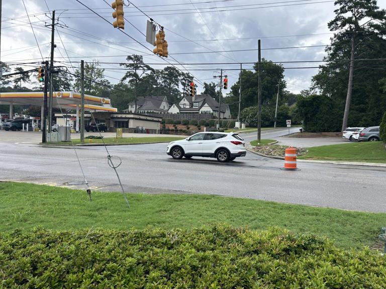 Emergency lane closure at intersection of Rocky Ridge Road, Dolly Ridge ...