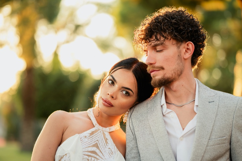 17 Signs Your Marriage Is Running on Empty (But You’re Pretending It’s Fine)