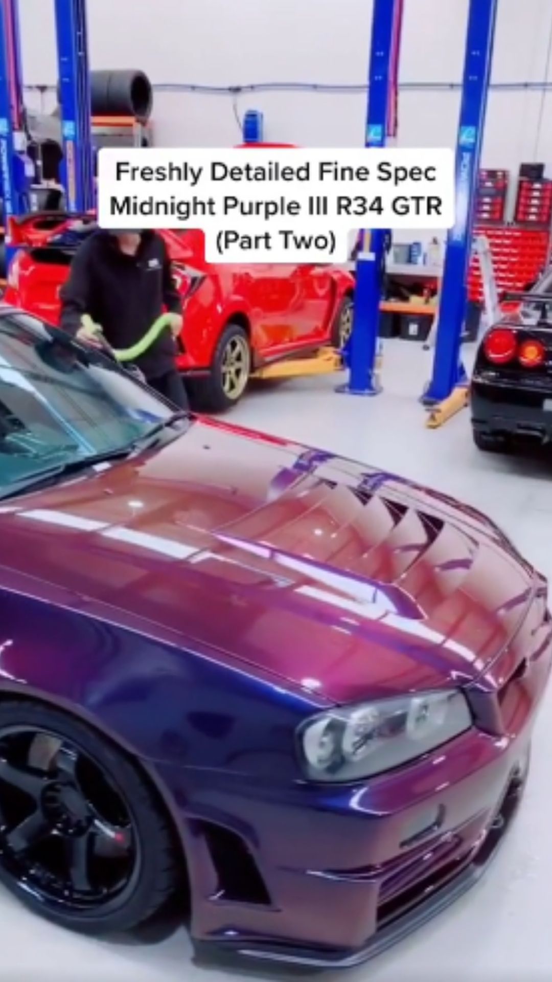 Rare Midnight Purple III GTR views highlight its timeless design