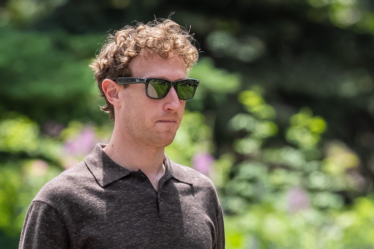 Meta Is Flooding the Market With Smartglasses. Privacy Advocates Are Up in Arms.