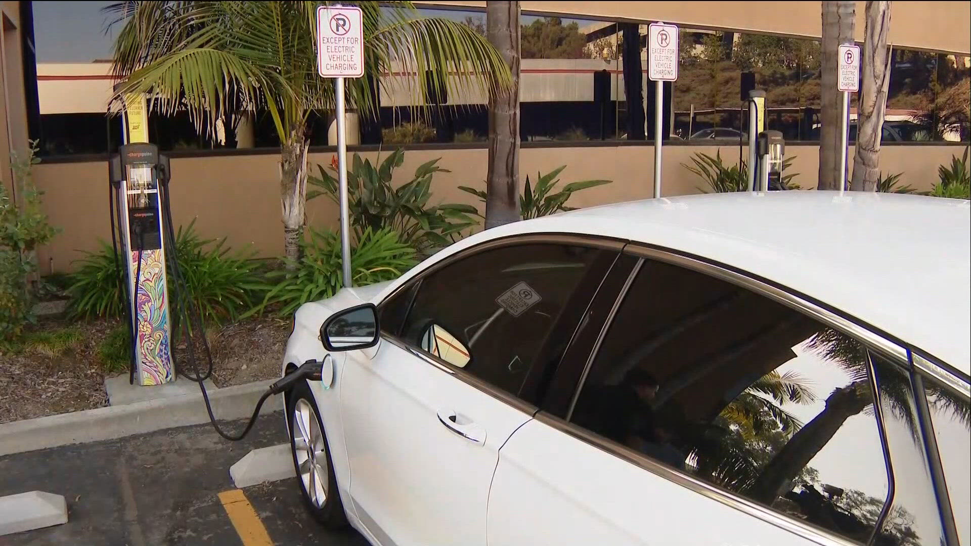 California incentive aims to make electric vehicles more affordable to ...