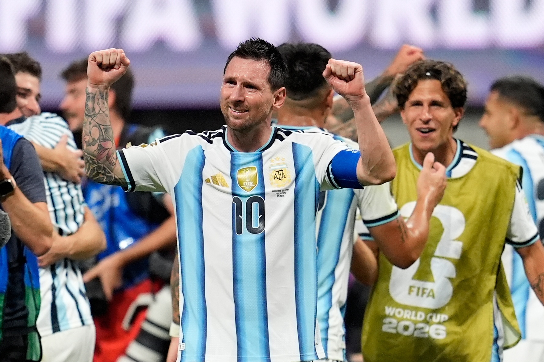 Đội tuyển Argentina ủng hộ nạn nhân vùng lũ Trung Quốc