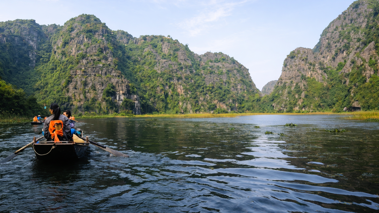 Scenic boat journey in Trang An Vietnam (4K)