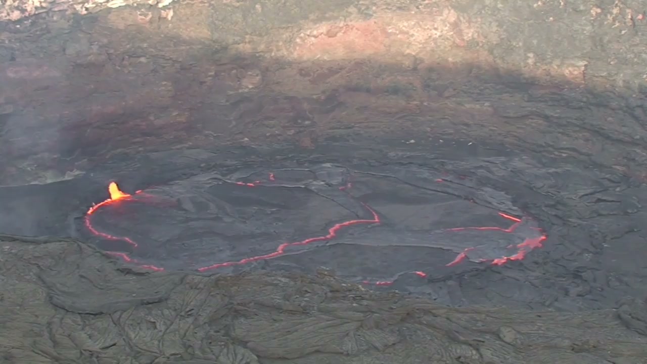 Erta Ale, Ethiopia: Drone glides over lava crater