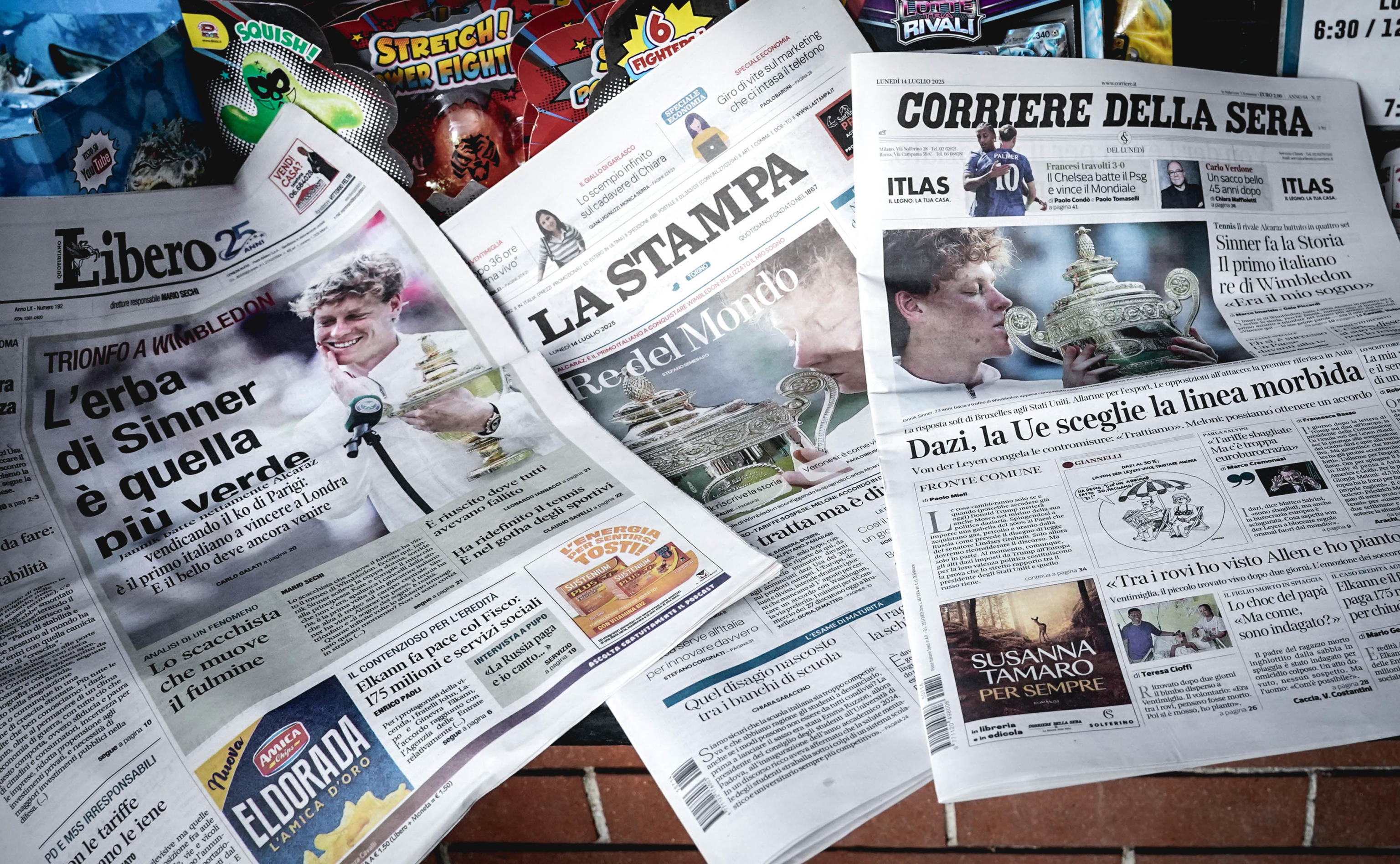 Newspaper sales have collapsed to tenth of century's start says watchdog