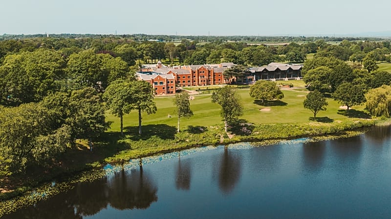 Nouveau resort anglais de Fairmont avec restaurant Gordon Ramsay, spa et golf