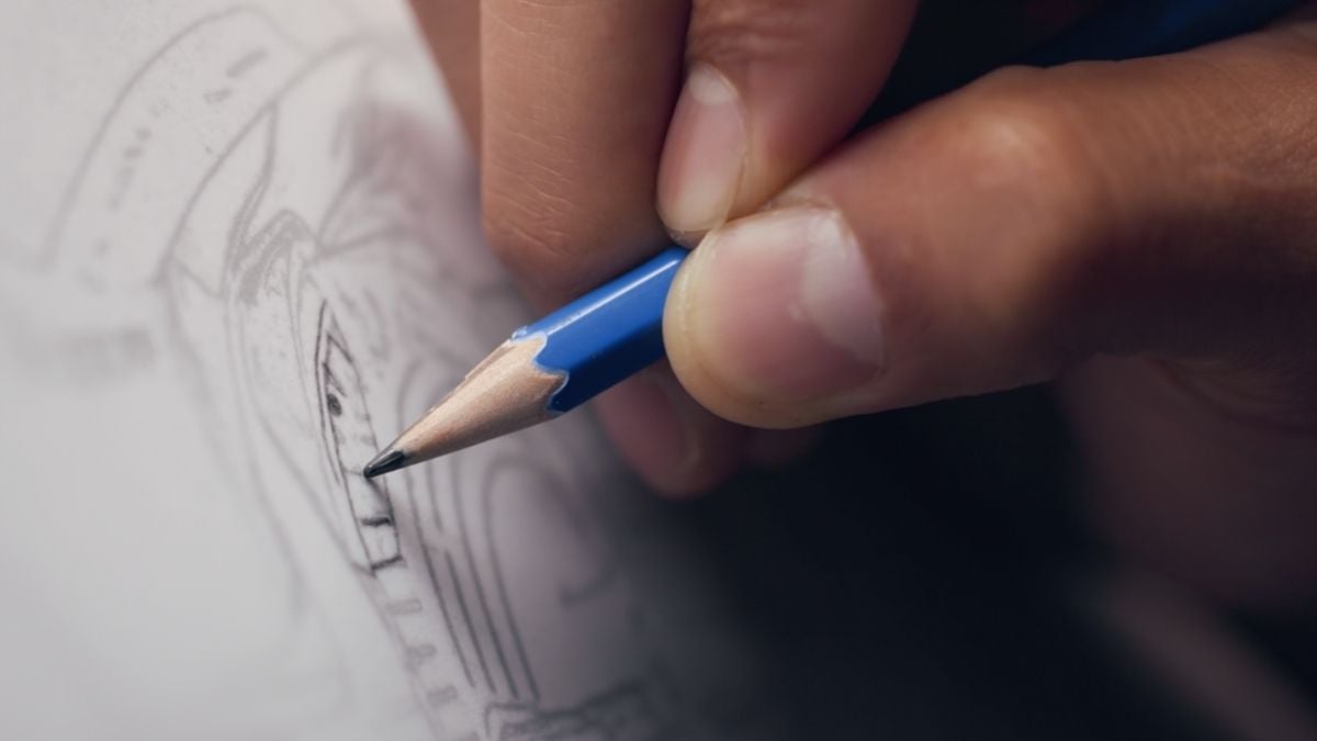 Your dominant hand isn't a hard-wired preference, a new study suggests. Here's why it's better