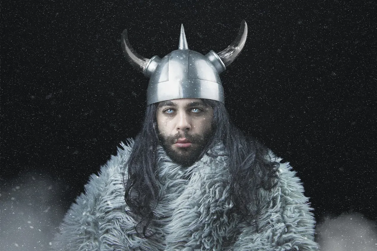2. Vikings wore horned helmets into battle (Image Credits: Pixabay)