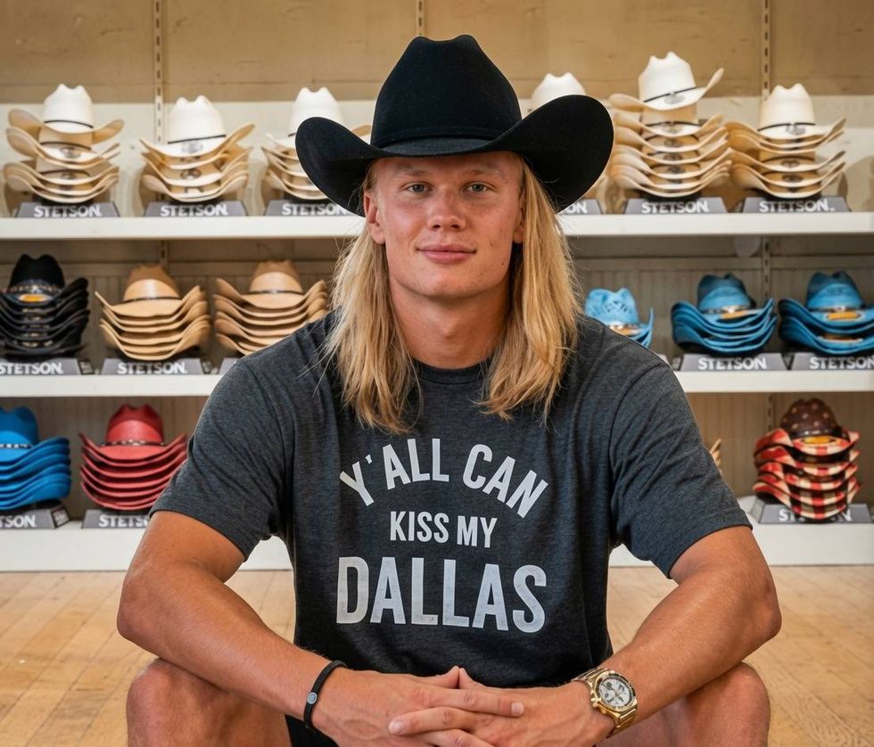 Erling Haaland returns to Norway with unique Dallas souvenir