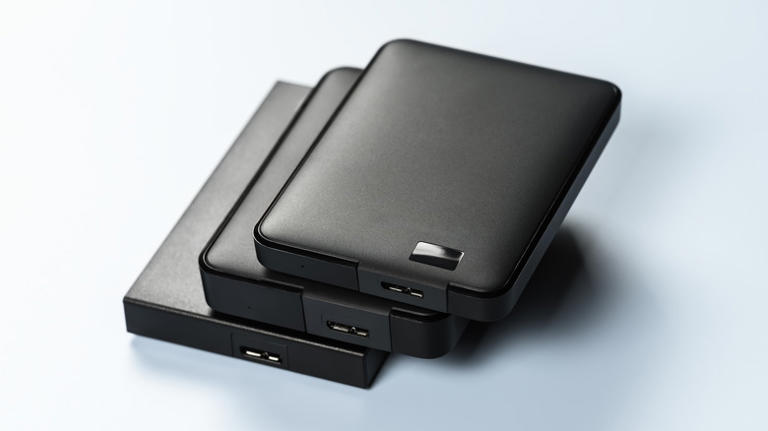 how-to-expand-your-phone-s-storage-without-an-sd-card