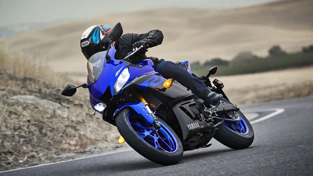 Motorcycle Cornering Tips and Techniques