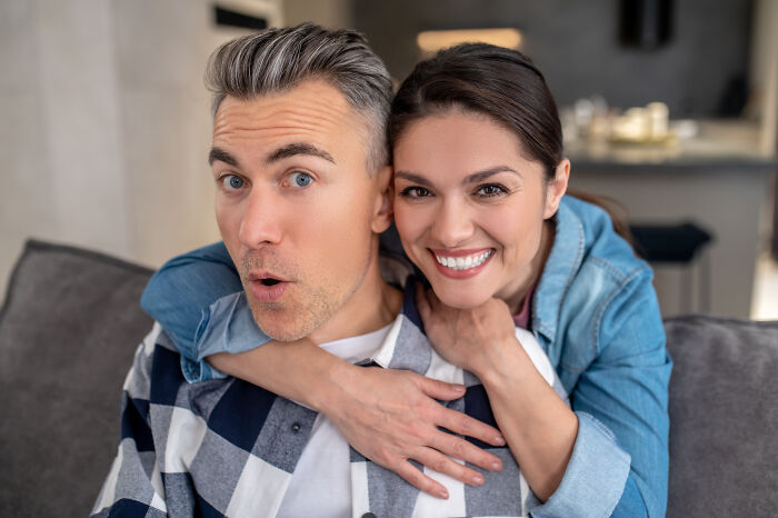 42 People Discuss Whether Or Not They Regret Their Age-Gap Relationships