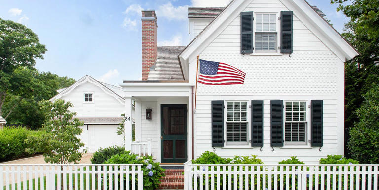 Design experts say these 7 historic home features are always worth saving