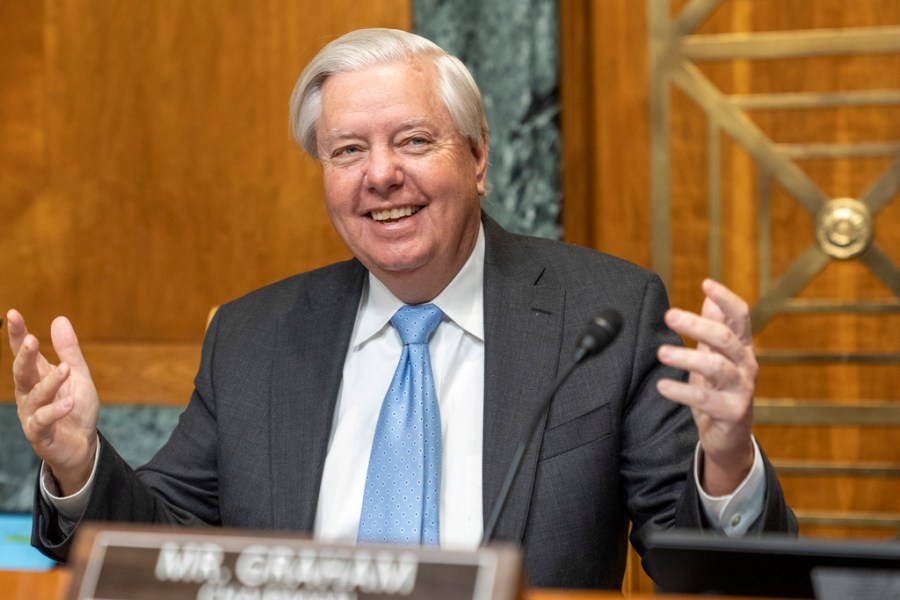 Opinion: The twisted trail of Lindsey Graham