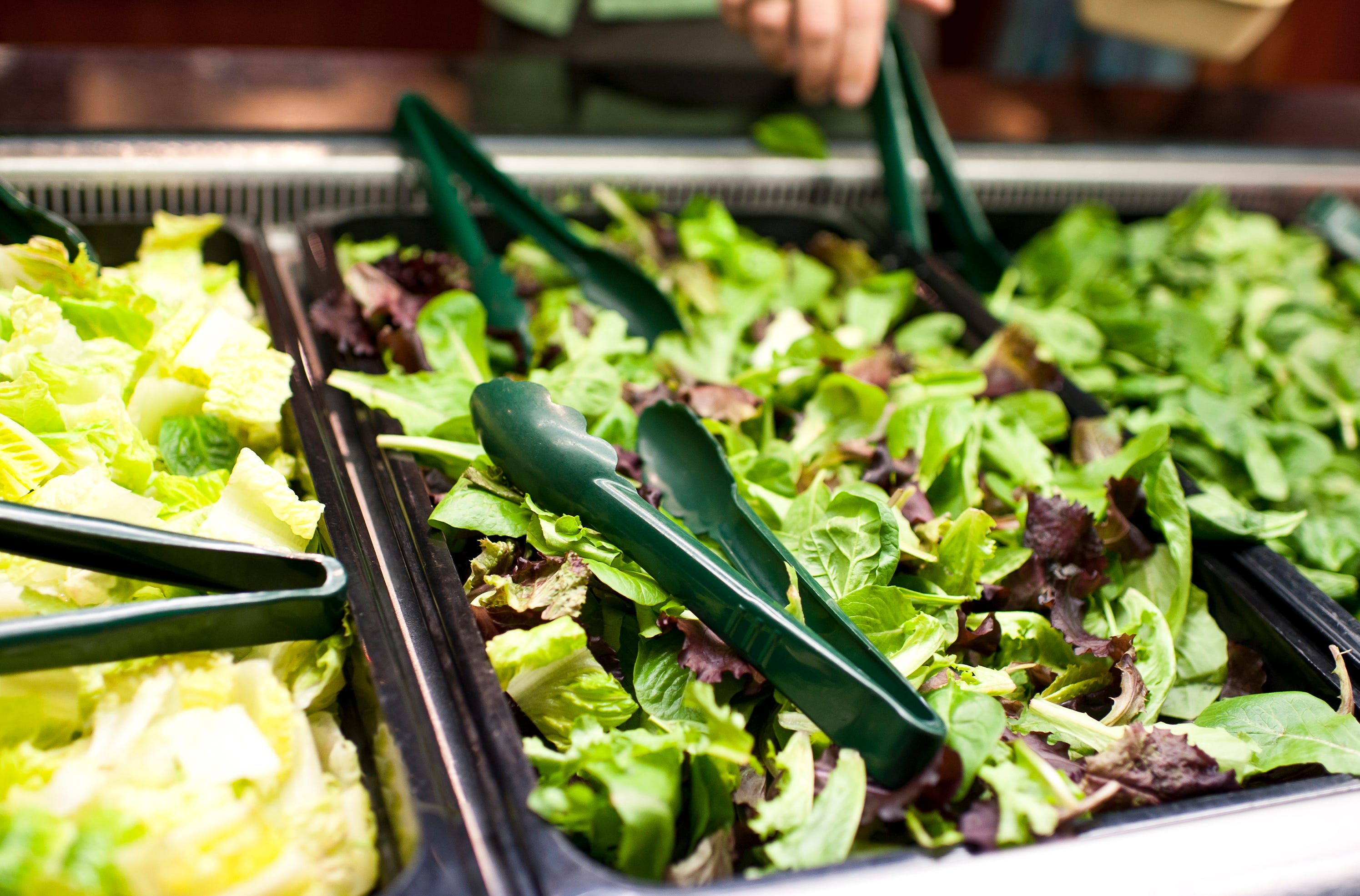 Taco Bell lettuce, cases and more cyclosporiasis outbreak updates