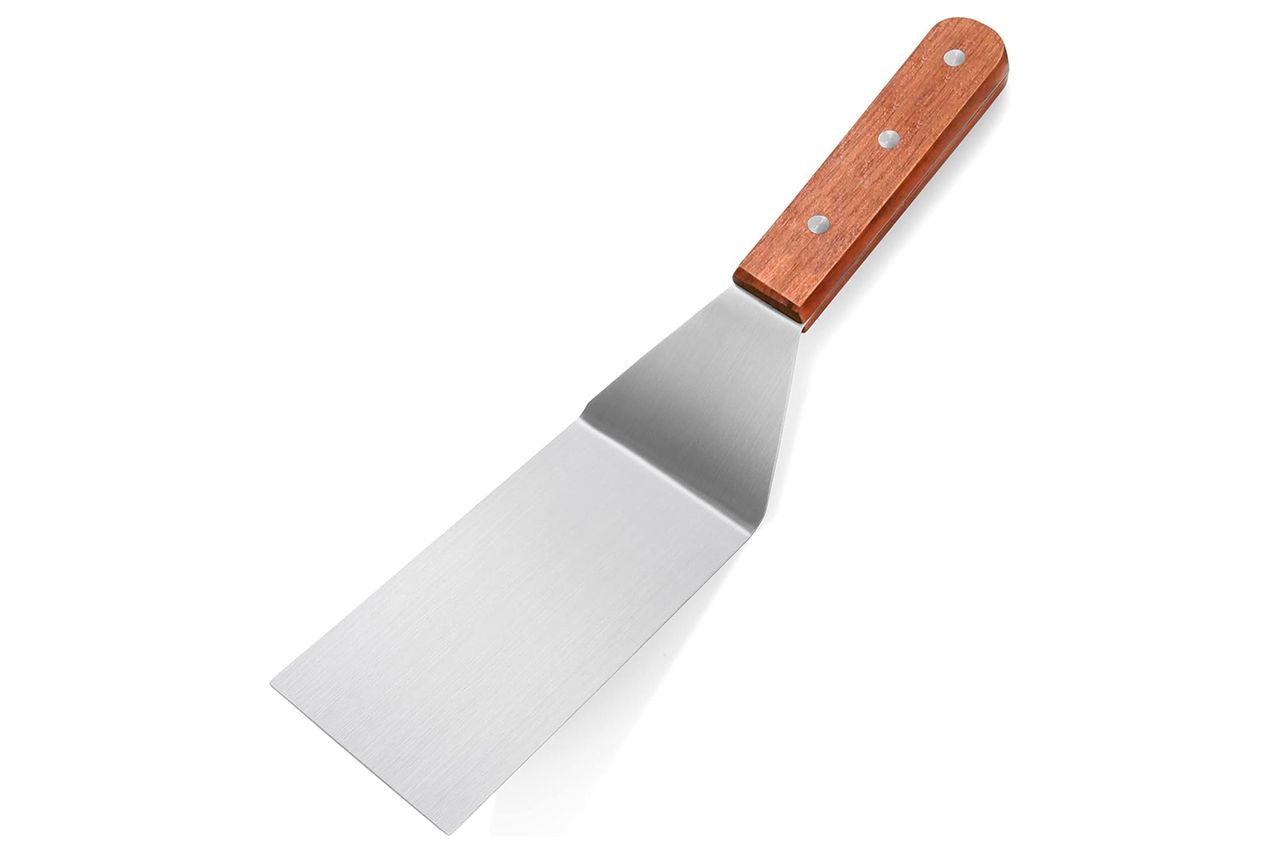 New Star Foodservice 36275 Wood Handle Grill Turner/Spatula