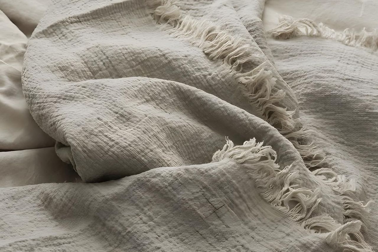 Amazon MINUPWELL pure linen blanket