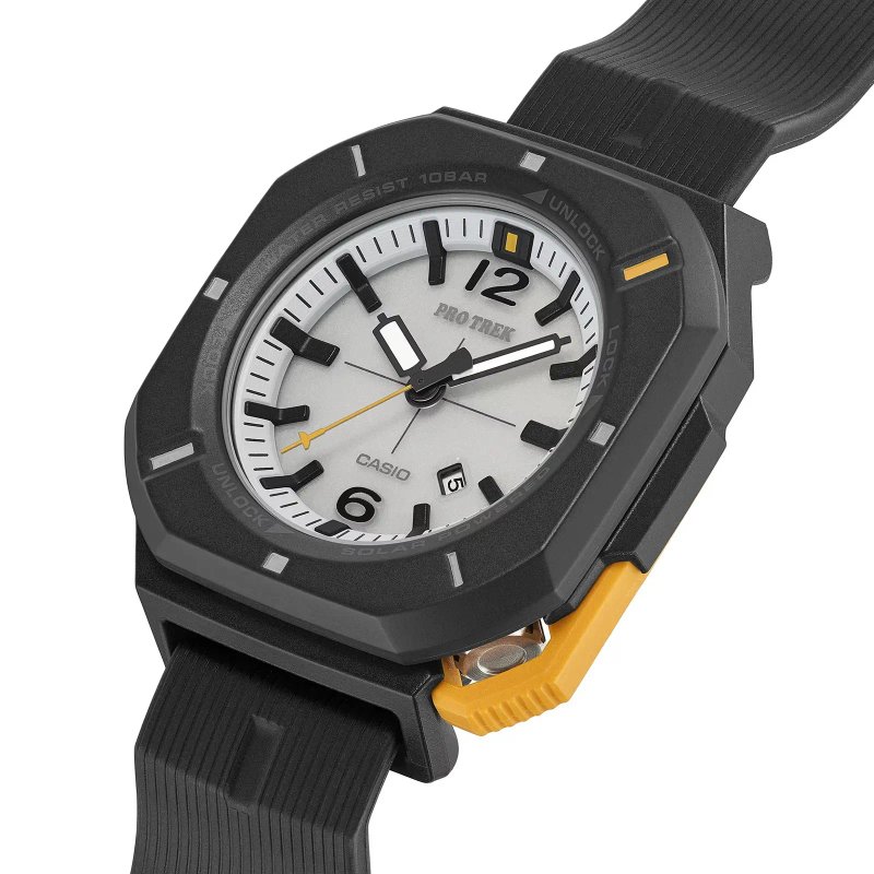 Casio Pro Trek PRJ-01: The First Fully Analog Outdoor Watch