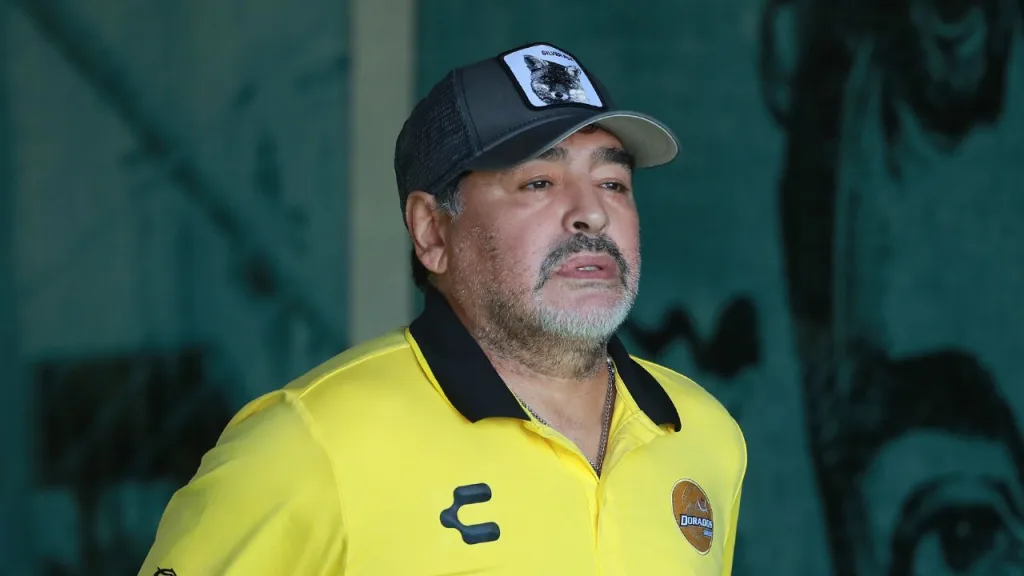 Maradona le hizo propuesta indecente a periodista mexicana, quien por ...