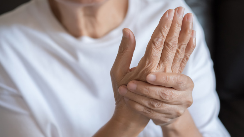 Why You Might Consider A Vegan Diet If You Have Rheumatoid Arthritis