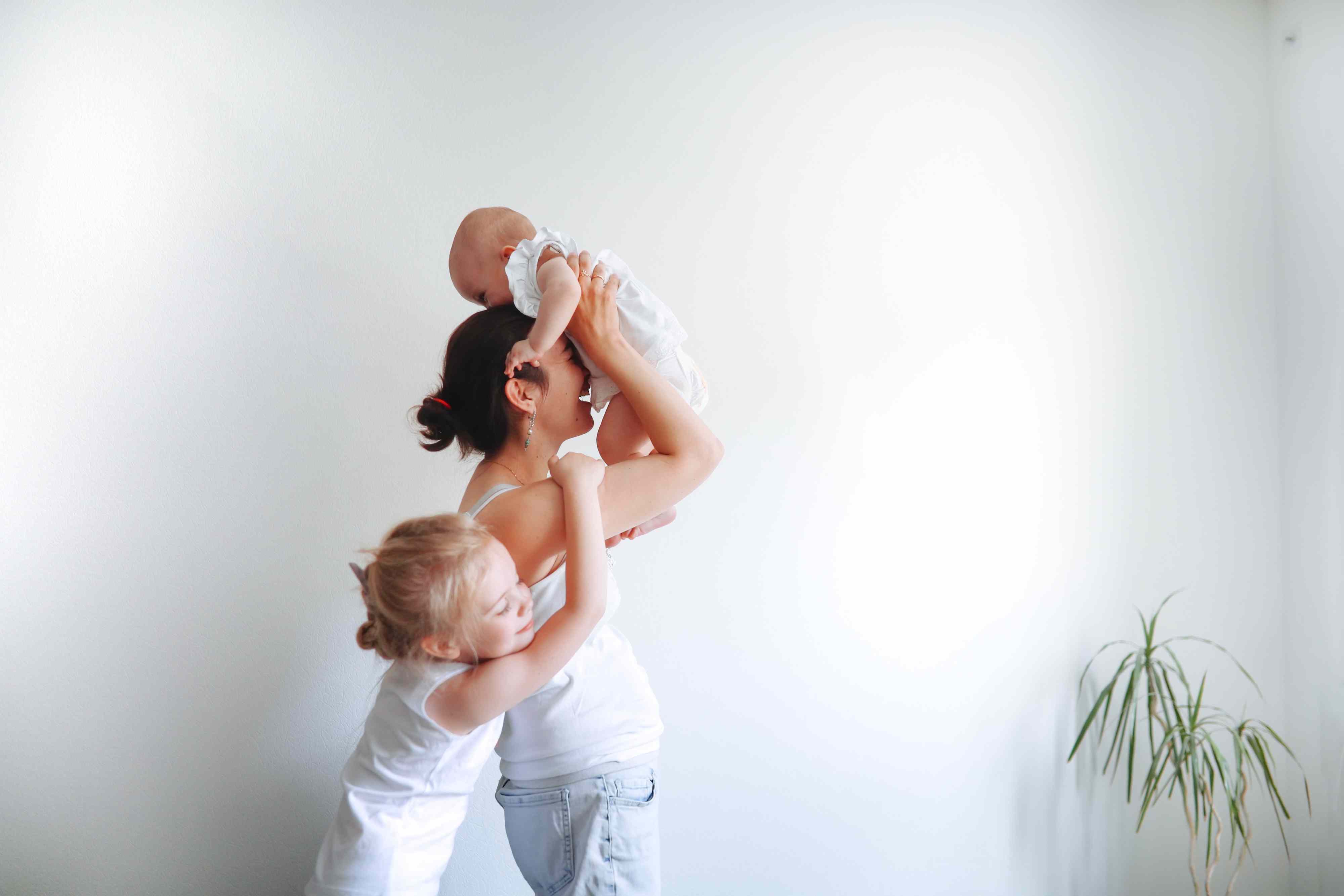 'Mom butt' is real, common, and reversible—what to know about the postpartum body change