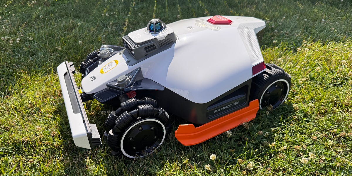 Mammotion Luba 3 AWD Robot Mower, Tested