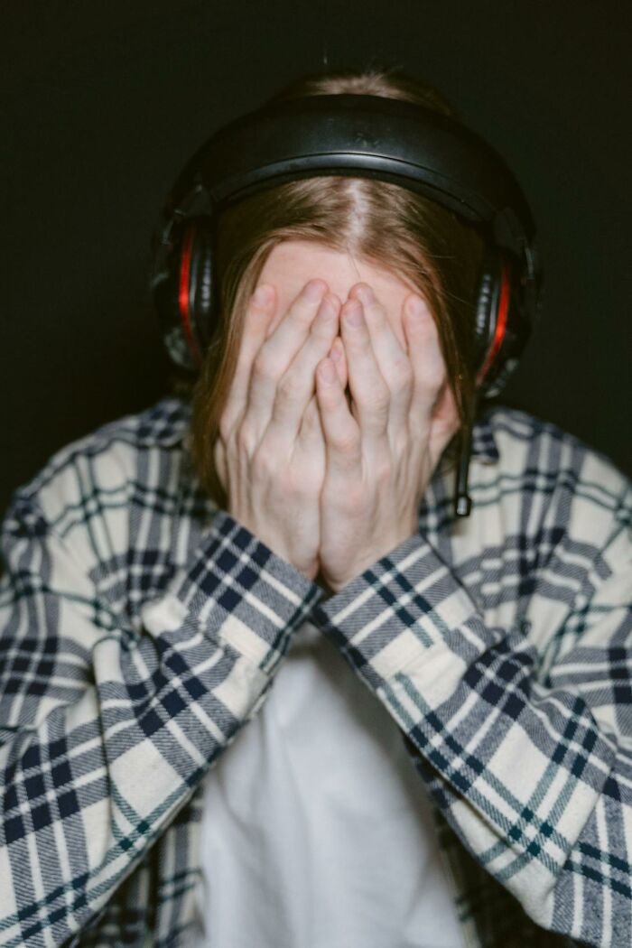 Middle Class Is Over: 40 People Share Things Young Gen Zers Aren’t Ready To Hear
