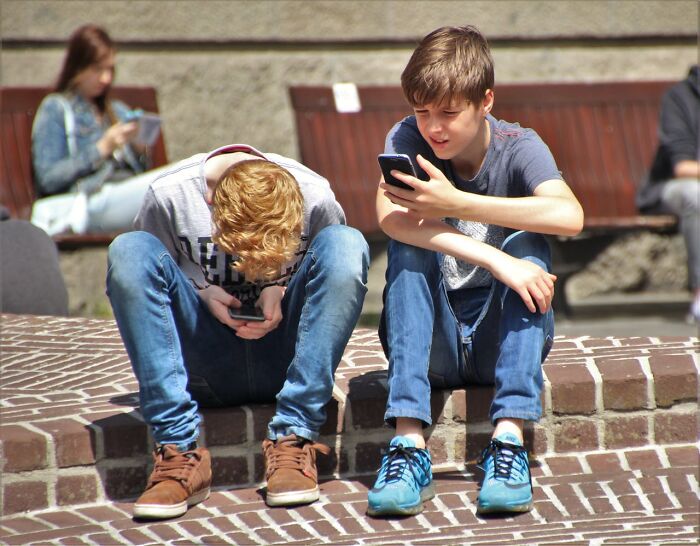 Middle Class Is Over: 40 People Share Things Young Gen Zers Aren’t Ready To Hear