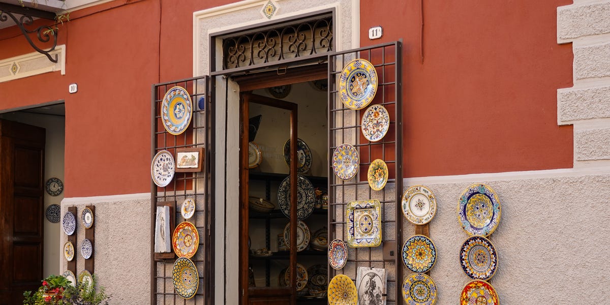 This Decorative Pottery Trend is Having a Comeback