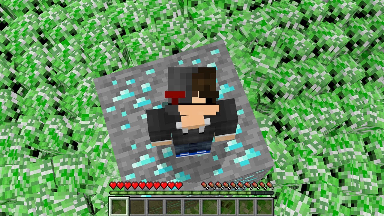 Minecraft but the floor is creepers
