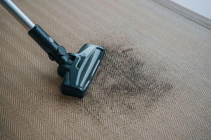 67 Things Witnessed At Someone Else’s House That Made People Swear To Never Return
