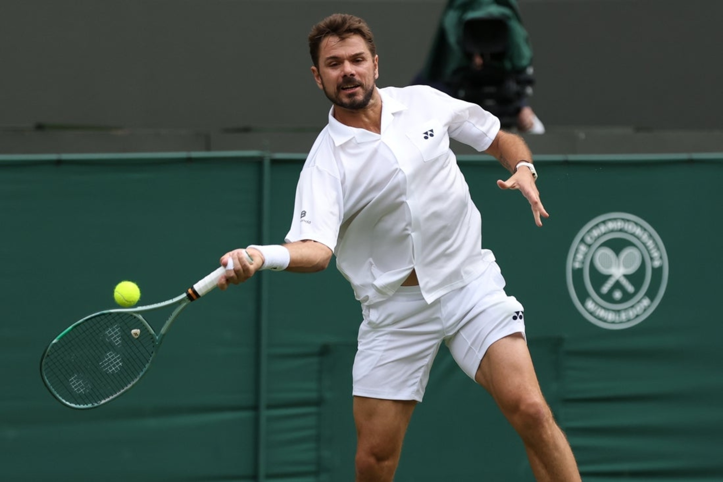 ATP roundup: Stan Wawrinka drops heartbreaker in his final clay event