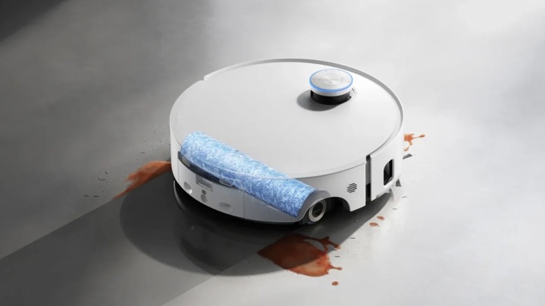 Dreane aqua10 Ultra roller cleaning a stain