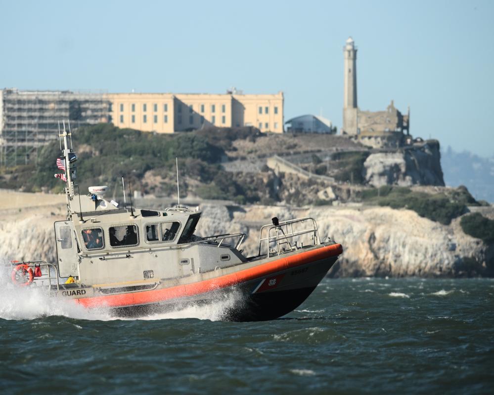 One person dead and two missing after boat sinks near San Francisco's Alcatraz Island