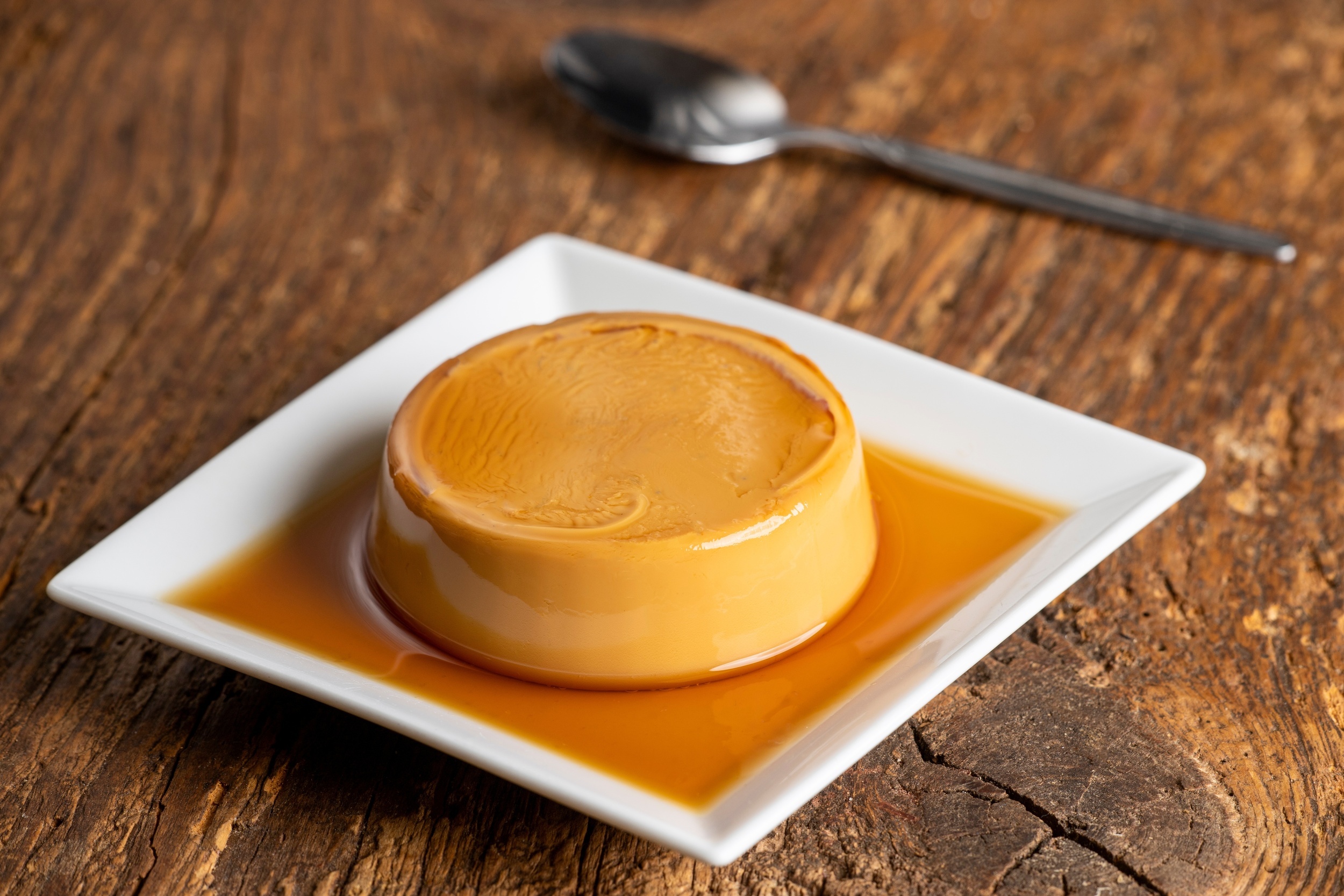 20 easy desserts you can make in a crockpot