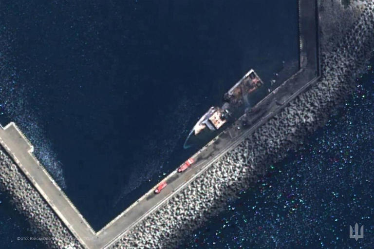 Ukrainian drone sinks FSB patrol ship near Putin’s Black Sea villa