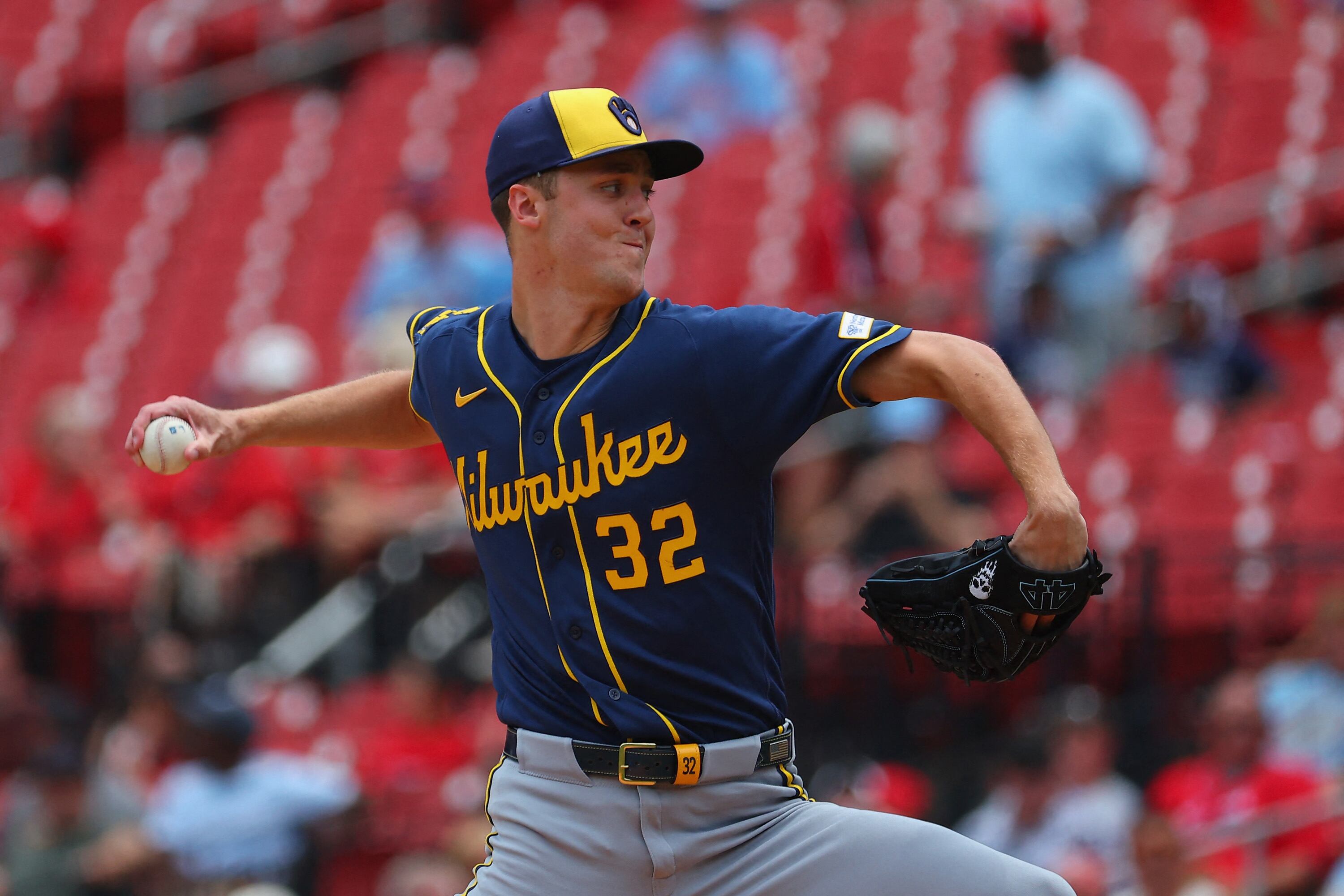 MLB fastball velocity hits 152.4 km/h, deepening hitters' struggles