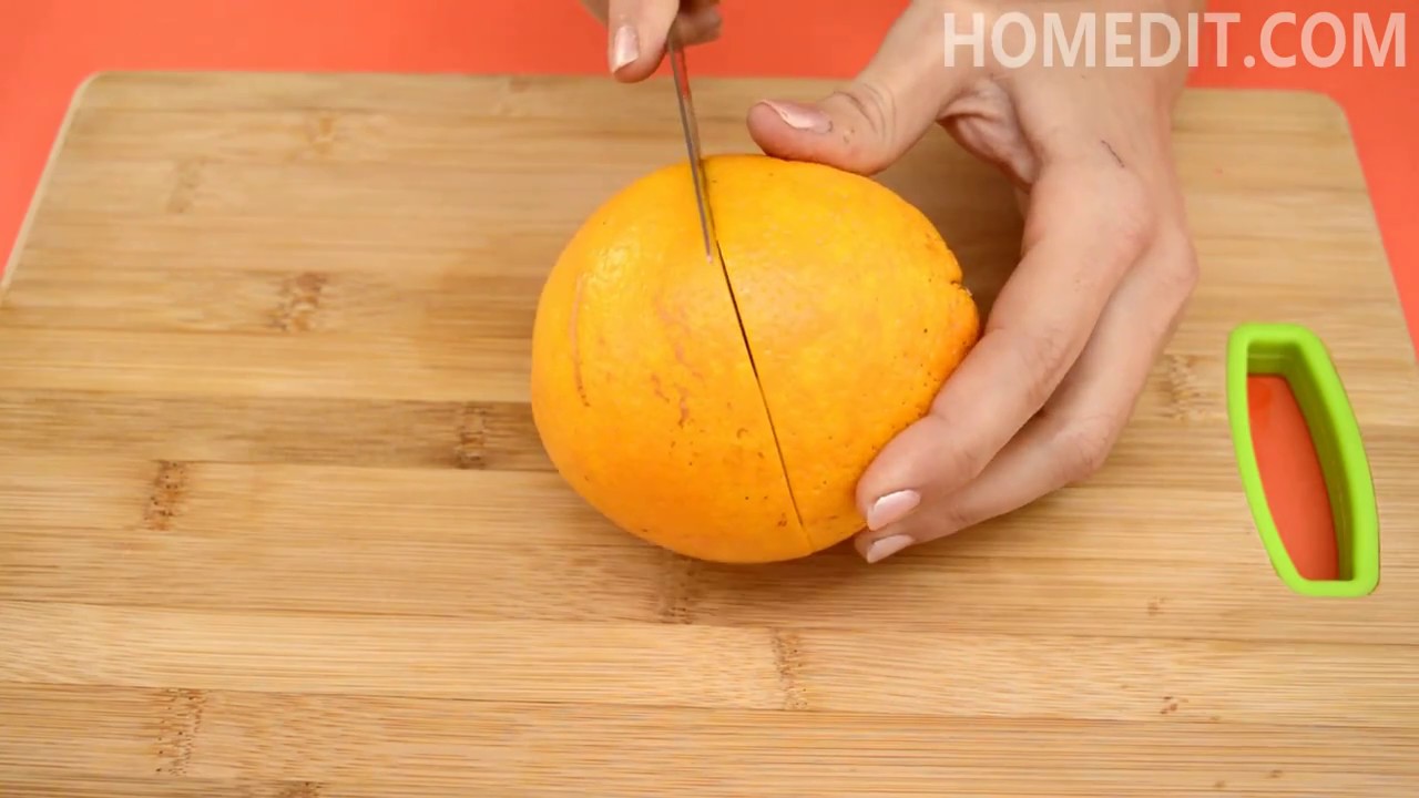 Peel an orange perfectly: Simple knife & spoon hack revealed!