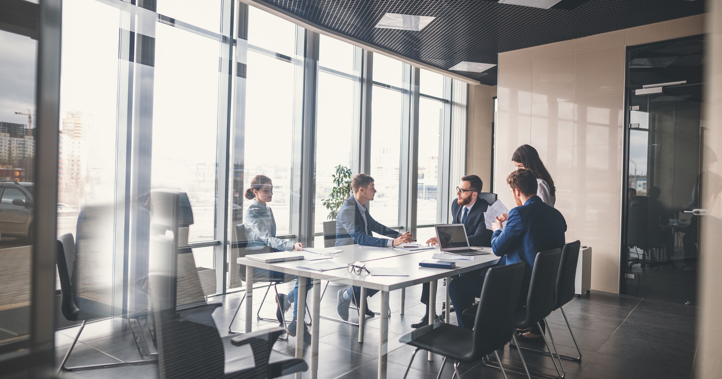 US businesses grapple with AI risks, new survey finds