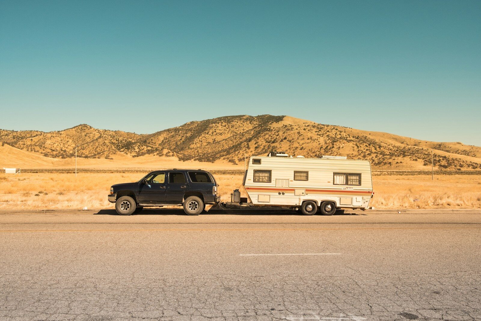 Towing safely, explained: Trailers, hitches, and capacity without the ...