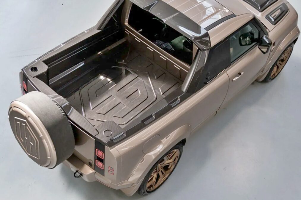 They chopped a Land Rover — you’ll want this carbon pickup bed