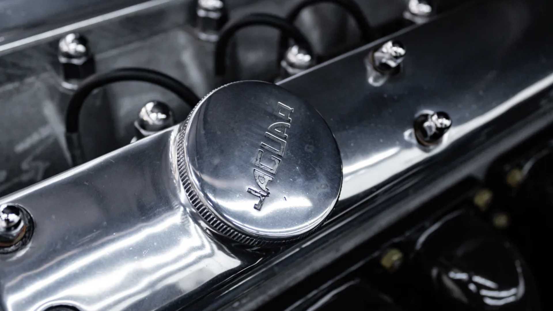 1948-1954 Jaguar XK120 I6 XK Engine Oil Cap Close-Up