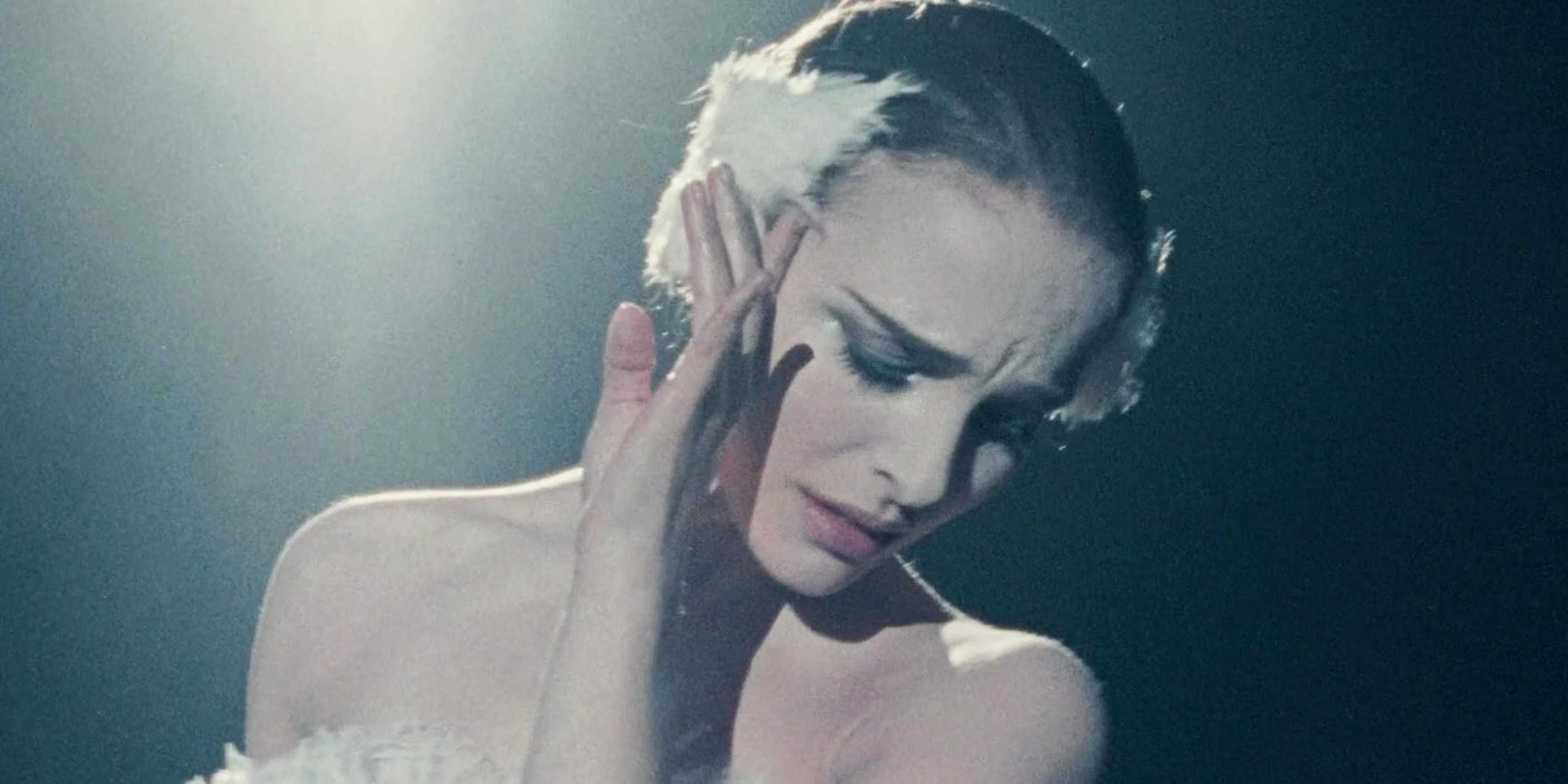 Nina Sayers dancing in Black Swan's opening scene