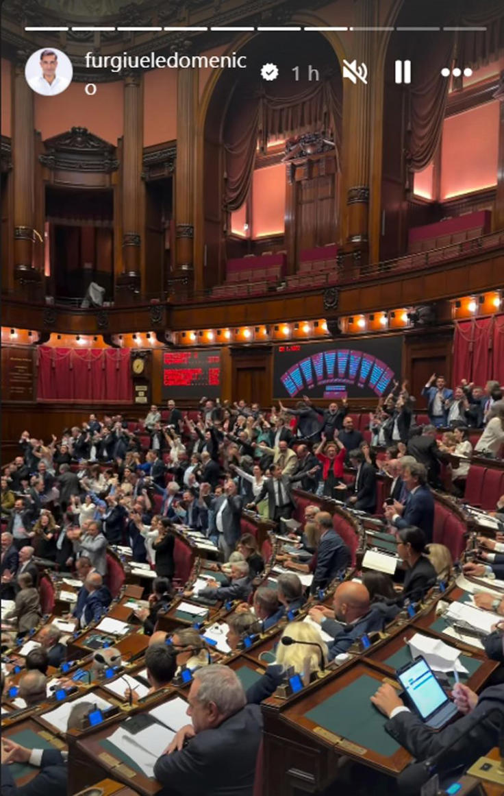 Il video che il deputato di Futuro Nazionale Domenico Furgiuele ha postato sulla votazione alla Camera sulla legge elettorale, 14 luglio 2026 (via Instagram).